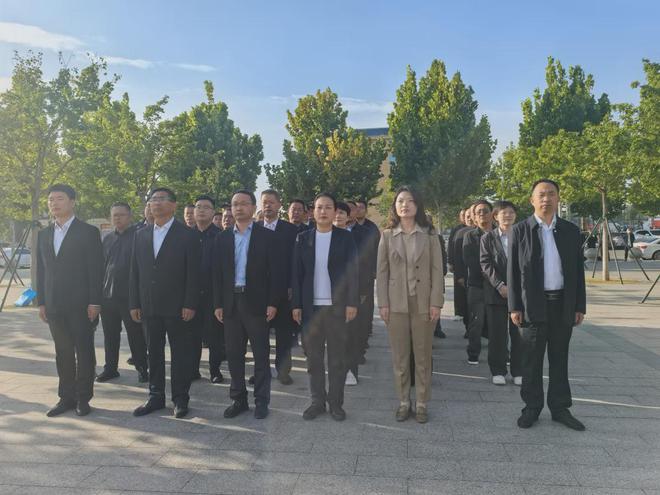 菏澤魯西新區(qū)岳程街道2024年全民健身廣場舞大賽成功舉行(圖2)