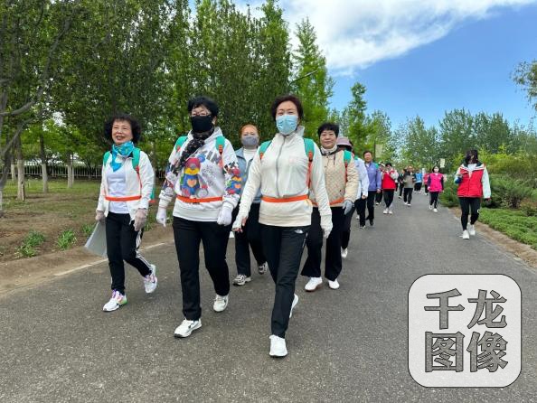 YY易游體育：全民健身熱潮涌動北京社區(qū)多元活動激發(fā)新活力(圖2)